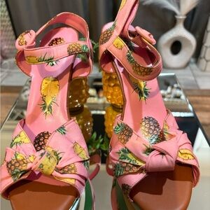 Pineapple Heel and Print Pink Sandals